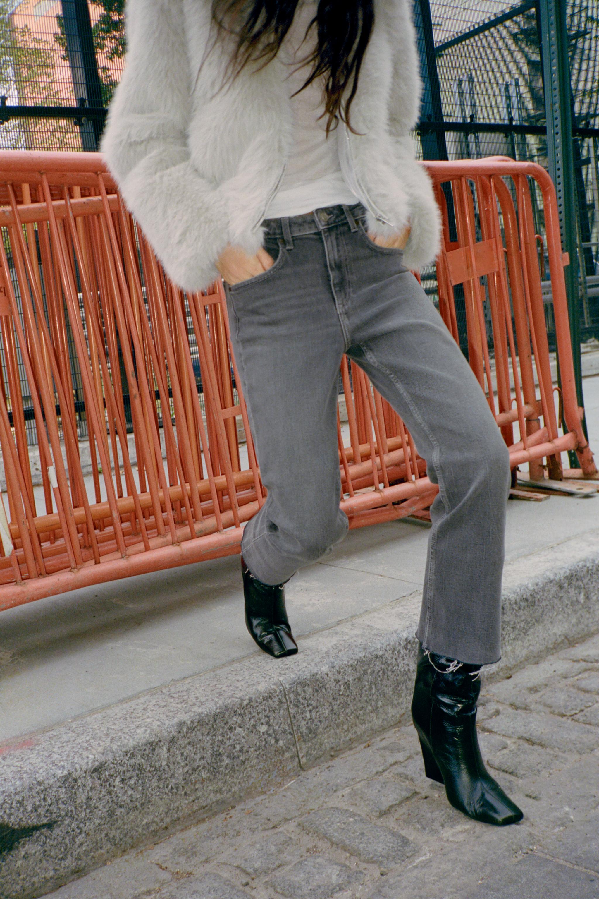 TRF HIGH-WAISTED CROPPED FLARE JEANS